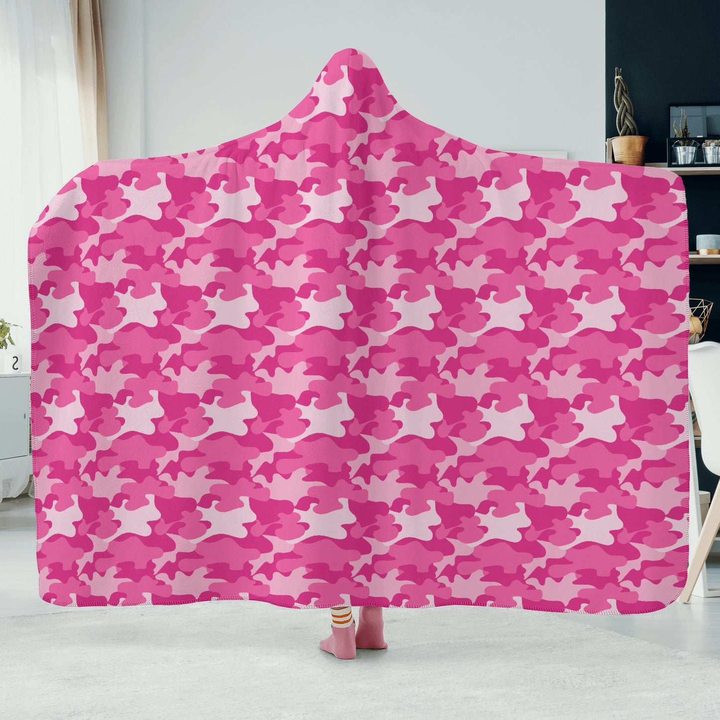 Pink Camo Hooded Blanket - Micro Fleece Lining Cosy Sherpa Blanket